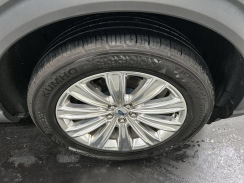 Used 2020 Ford Explorer Limited AWD/4WD image 8