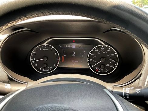 Used 2023 Nissan Maxima SV w/ Floor Mat Group FWD image 12