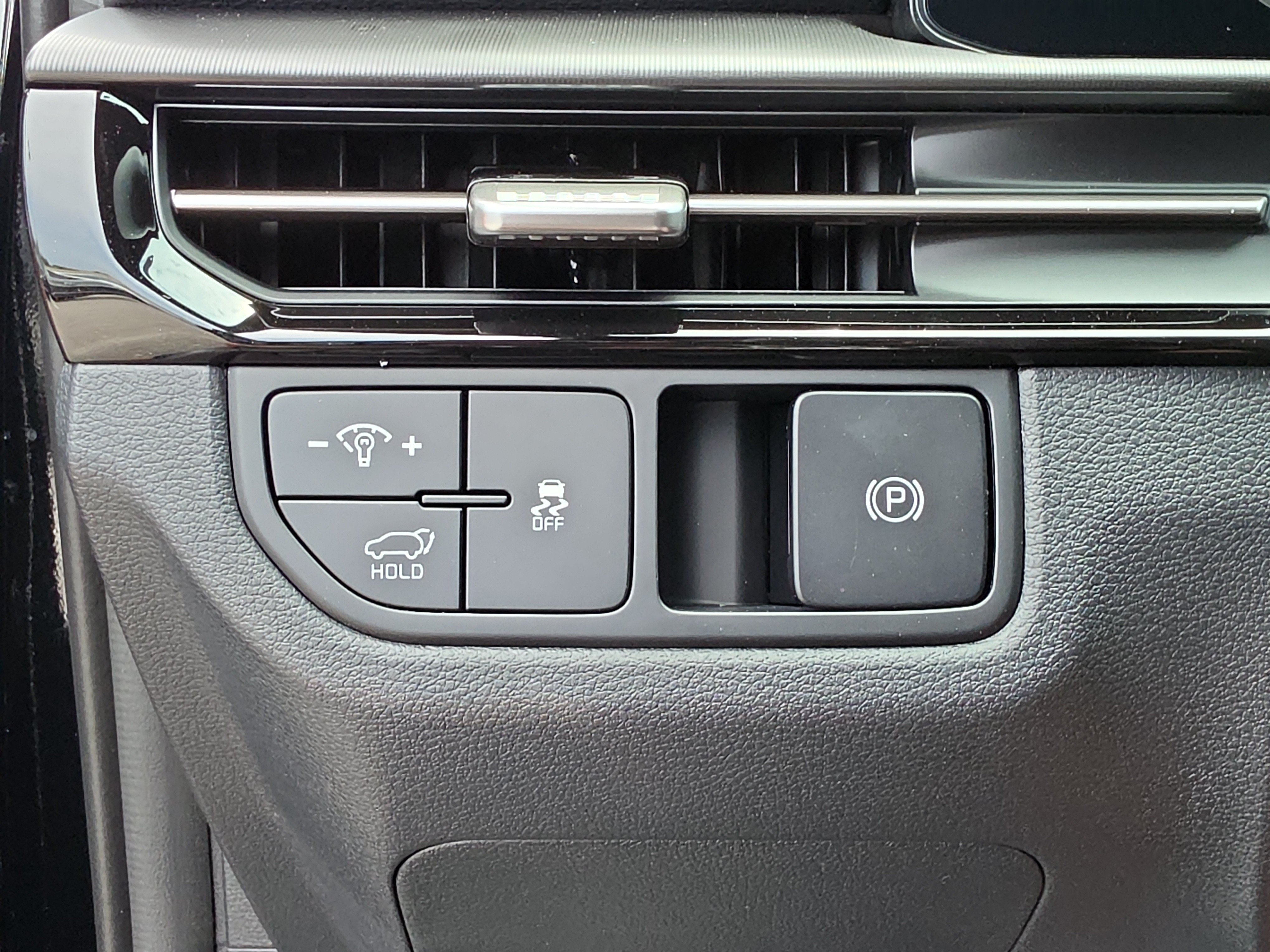 New 2026 Kia Sportage SX FWD image 29