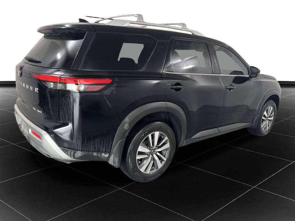 Used 2024 Nissan Pathfinder SL AWD/4WD image 5