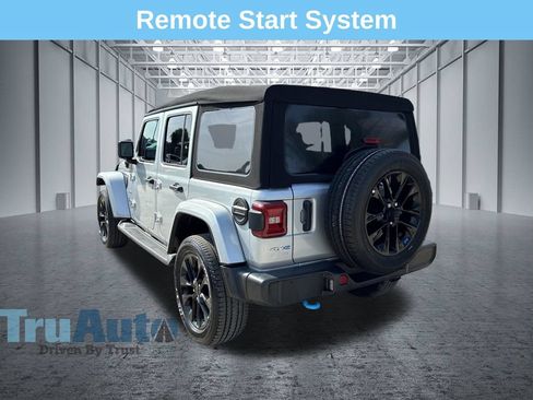 Used 2023 Jeep Wrangler Unlimited Sahara w/ Cold Weather Group AWD/4WD image 5
