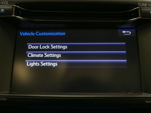 Used 2017 Toyota RAV4 XLE image 28