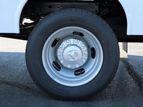 New 2024 RAM 5500 Tradesman w/ Chrome Appearance Group image 12