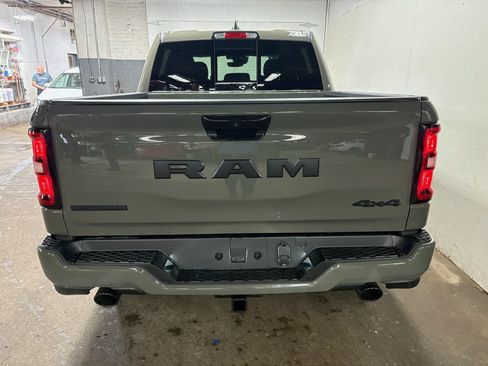 Used 2026 RAM 1500 Big Horn AWD/4WD image 8