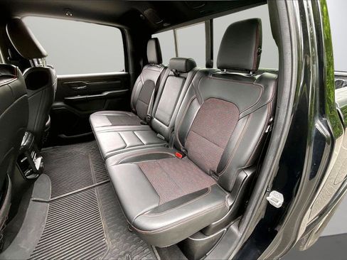 Used 2022 RAM 1500 Big Horn w/ Built-to-serve Edition AWD/4WD image 23