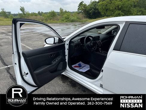 Used 2025 Nissan Sentra S w/ Lighting Package FWD image 11