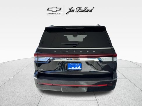 Used 2023 Lincoln Navigator L Reserve image 8