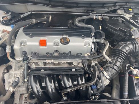 Used 2011 Honda Accord EX image 51