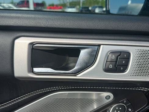 Used 2021 Ford Explorer ST w/ Equipment Group 401A AWD/4WD image 18