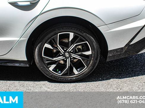 Used 2025 Hyundai Sonata SEL FWD image 15