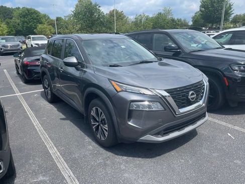 Used 2022 Nissan Rogue SV FWD image 5