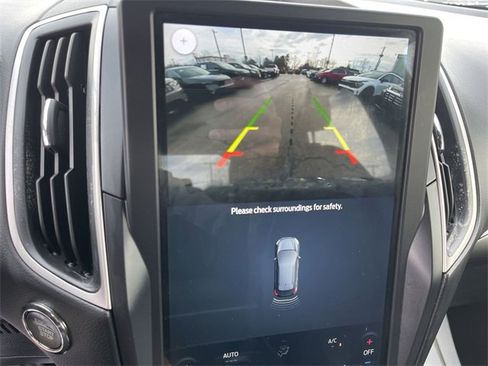 Used 2024 Ford Edge ST-Line image 17