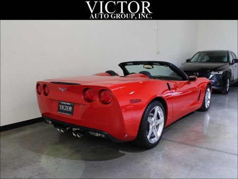 Used 2006 Chevrolet Corvette Convertible w/ Preferred Equipment Group RWD image 13