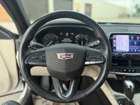 Used 2023 Cadillac CT4 Luxury w/ Cold Weather Package AWD/4WD image 16