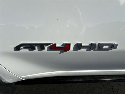 Used 2024 GMC Sierra 2500 AT4 w/ AT4 Premium Plus Package image 34