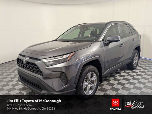 Used 2025 Toyota RAV4 XLE w/ Convenience Package AWD/4WD image 1