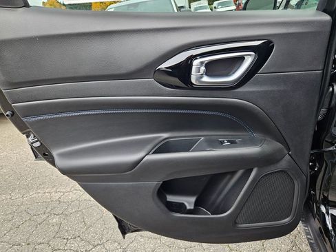 New 2026 Jeep Compass Limited image 14