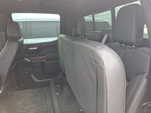 Used 2021 Chevrolet Silverado 1500 High Country w/ Technology Package AWD/4WD image 12