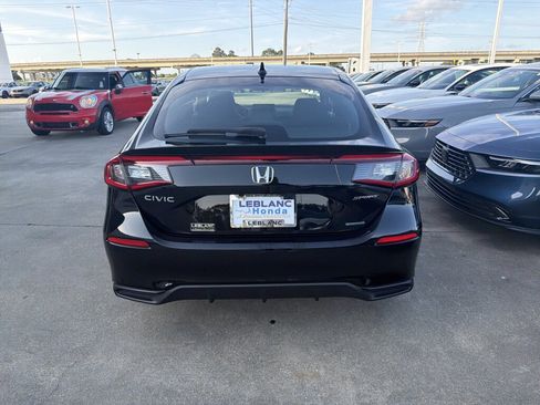 Certified 2025 Honda Civic Sport image 5