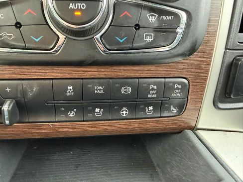 Used 2017 RAM 3500 Laramie w/ Sport Appearance Group image 16