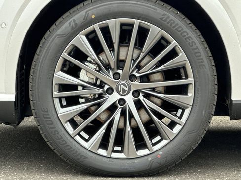 New 2026 Lexus RX 450h AWD image 30