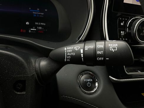 Used 2023 Toyota Highlander Platinum image 44