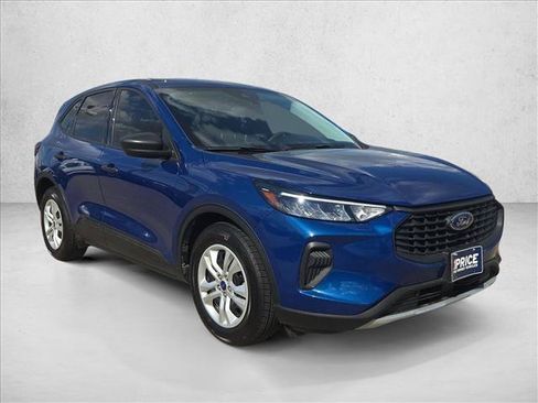 Used 2023 Ford Escape FWD image 3
