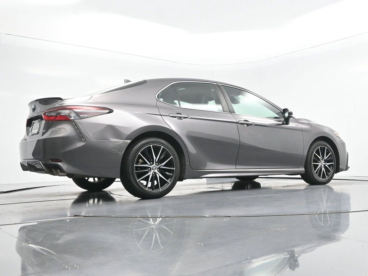 Used 2023 Toyota Camry SE FWD image 43