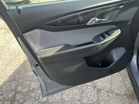 Used 2024 Chevrolet TrailBlazer LT w/ LT Cold Weather Package image 17