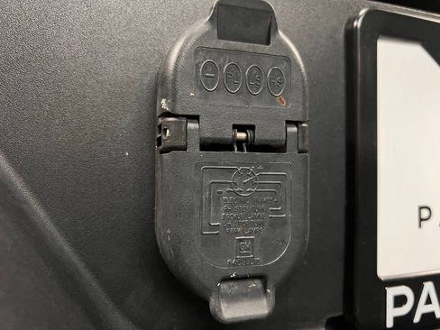 Used 2022 Chevrolet Silverado 1500 LTZ image 25