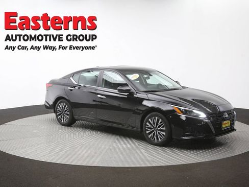 Used 2024 Nissan Altima 2.5 SV w/ SV Premium Package FWD image 46