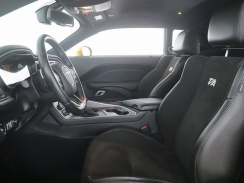 Used 2021 Dodge Challenger R/T w/ T/A Package image 16