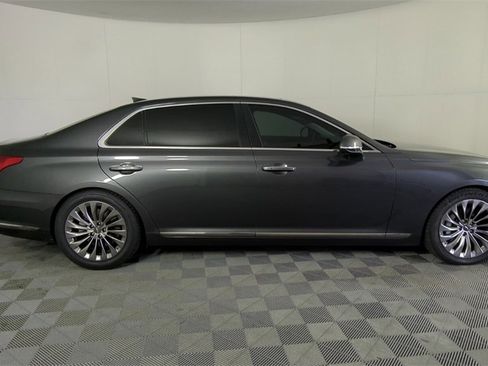 Used 2019 Genesis G90 5.0 Ultimate image 4