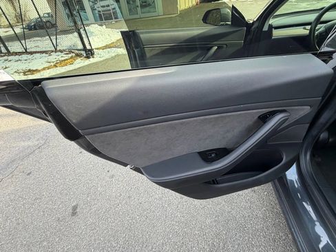 Used 2018 Tesla Model 3 Long Range image 20