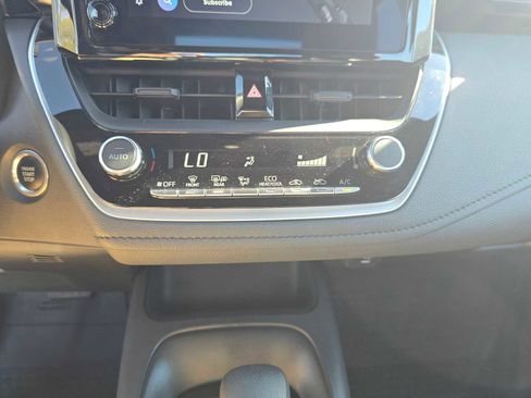 Certified 2024 Toyota Corolla SE image 29