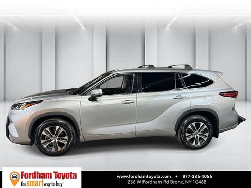 Used 2020 Toyota Highlander XLE image 5