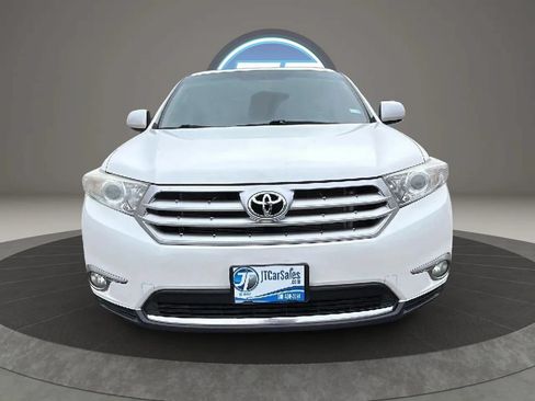 Used 2013 Toyota Highlander SE FWD image 26