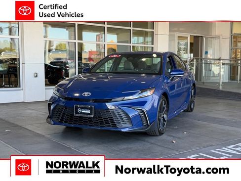 Certified 2026 Toyota Camry SE FWD image 1
