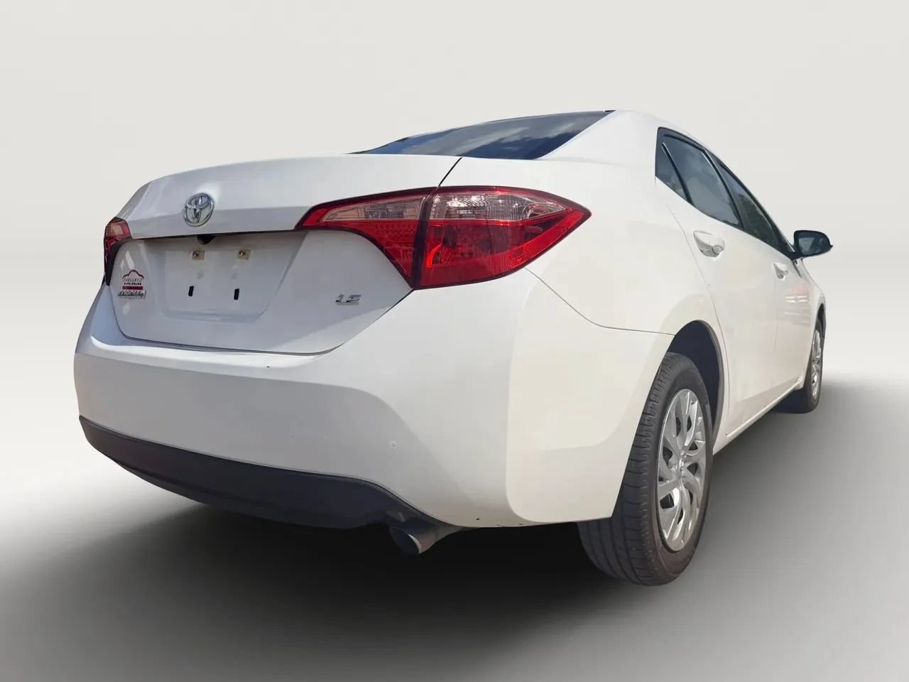 Used 2019 Toyota Corolla LE w/ Carpet Mat Package (TMS) FWD image 7