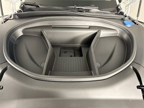 New 2025 Volvo EX90 Plus image 30