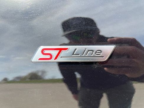 Used 2025 Ford Escape ST-Line Select AWD/4WD image 39