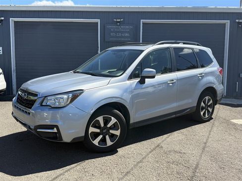 Used 2018 Subaru Forester 2.5i Premium AWD/4WD image 1