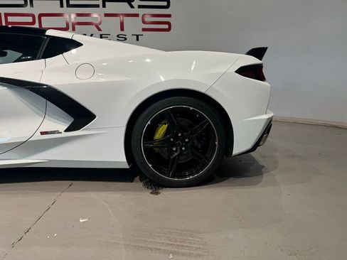 Used 2021 Chevrolet Corvette Stingray Premium Cpe w/ Z51 Performance Package RWD image 13