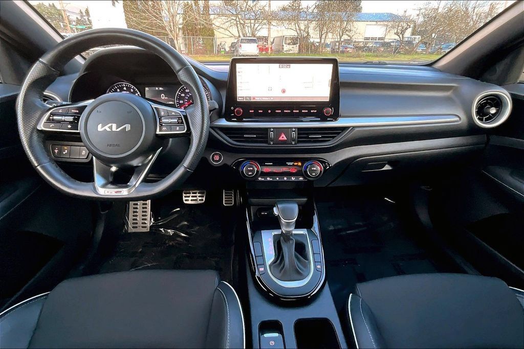 Used 2024 Kia Forte GT-Line FWD image 17