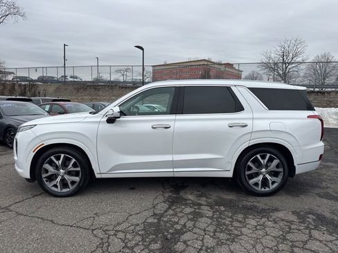 Used 2022 Hyundai Palisade Limited w/ Winter Package image 19