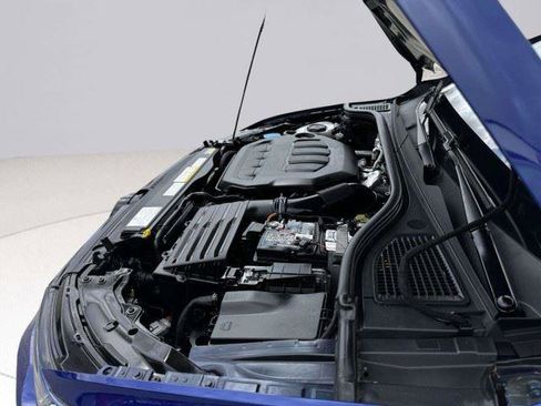 Used 2022 Volkswagen Golf R AWD/4WD image 65
