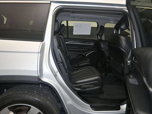 Used 2021 Jeep Grand Cherokee L Limited RWD image 29