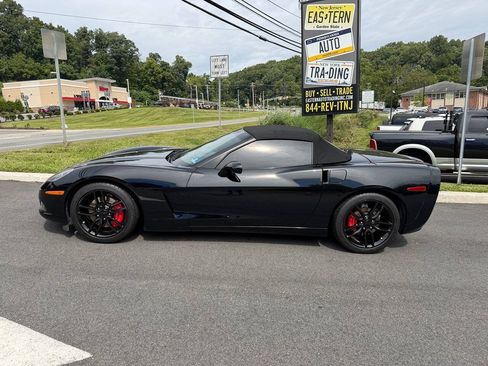 Used 2005 Chevrolet Corvette Convertible RWD image 3