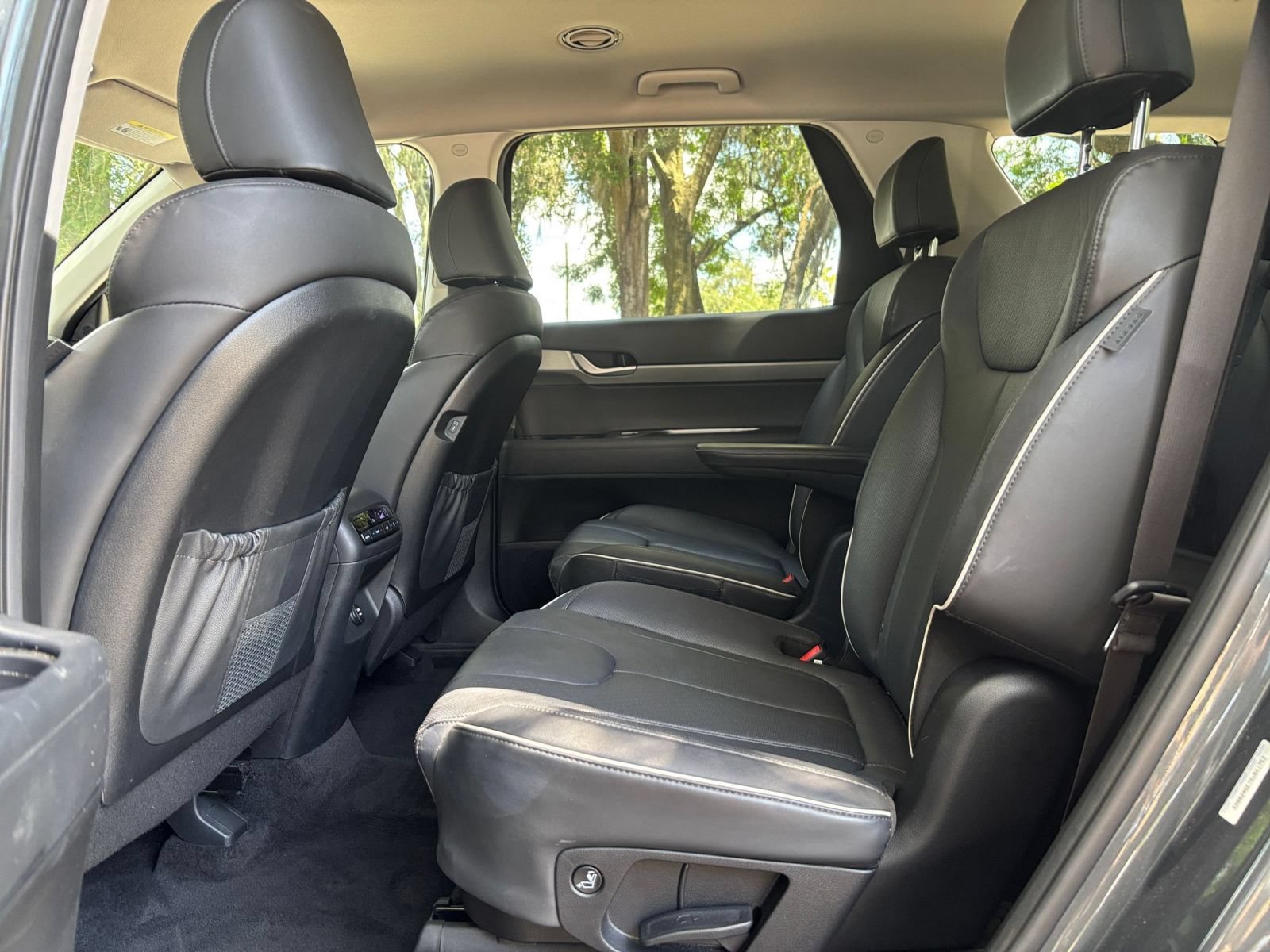 Used 2025 Hyundai Palisade SEL FWD image 28