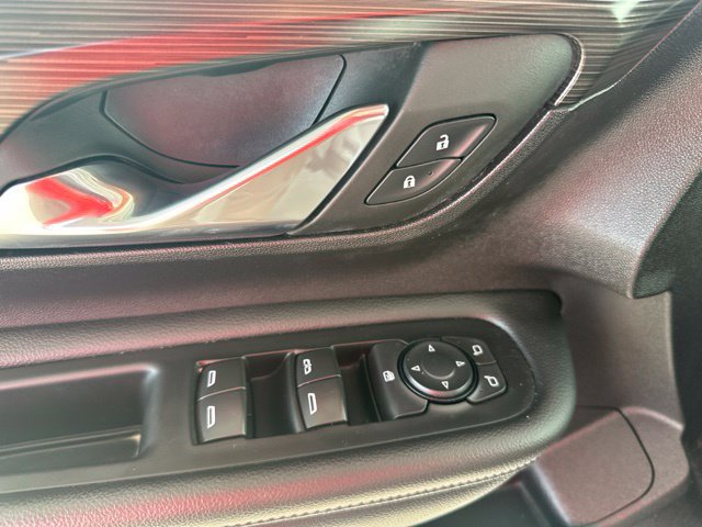 Used 2024 GMC Terrain SLE w/ Driver Convenience Package AWD/4WD image 27